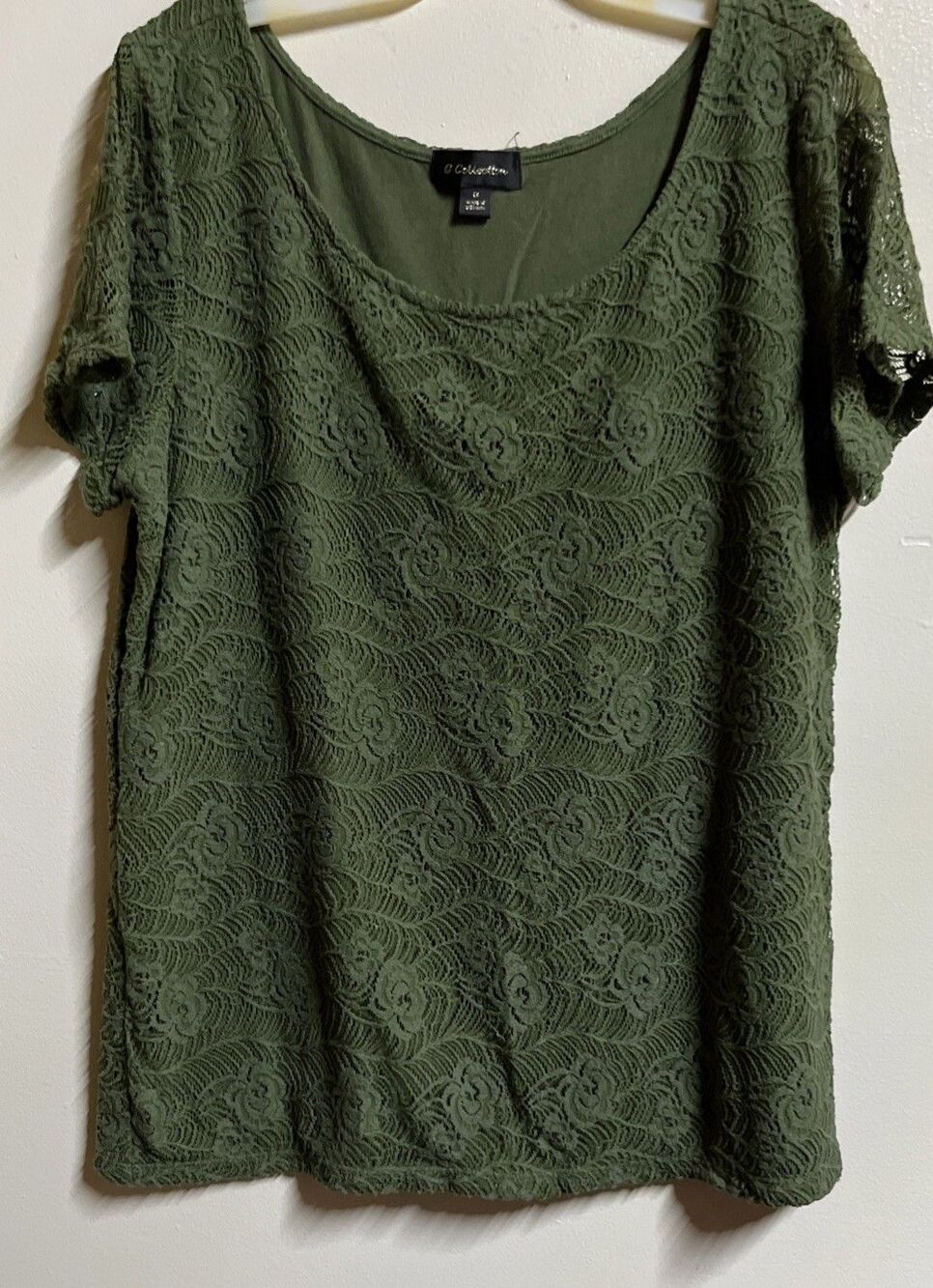 G Collection Green Lace Top Size 1X Short Sleeve Round Neck Lined